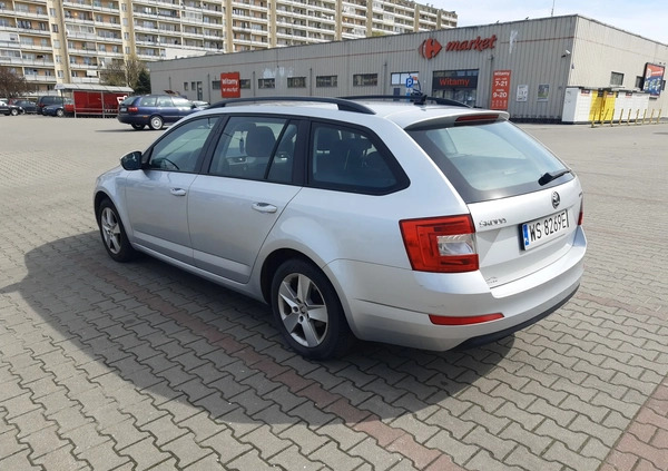 Skoda Octavia cena 45000 przebieg: 181000, rok produkcji 2017 z Siedlce małe 704